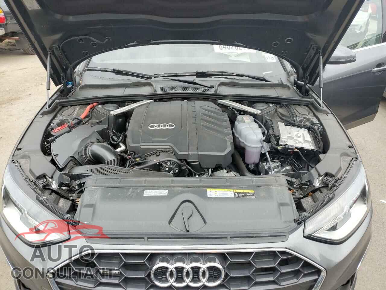 AUDI A4 2022 - WAUDAAF4XNN005051