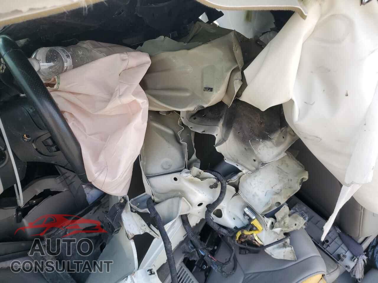 HONDA PILOT 2013 - 5FNYF4H96DB031806