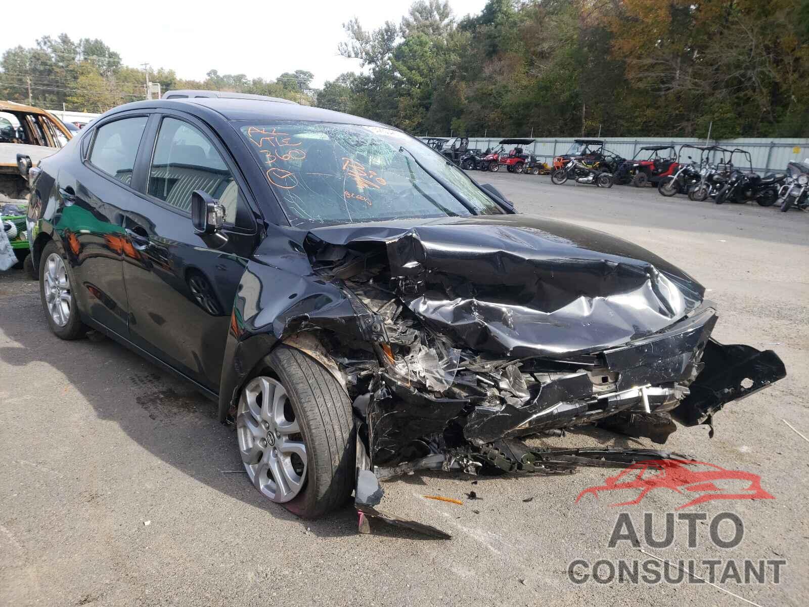 TOYOTA YARIS 2018 - 3MYDLBYV0JY318648