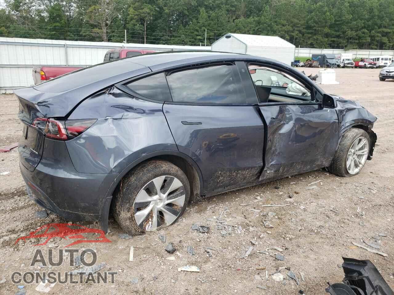 TESLA MODEL Y 2023 - 7SAYGDEE7PF700526