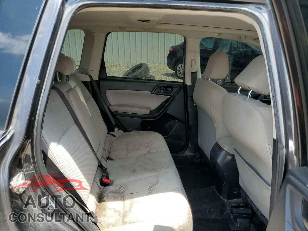 SUBARU FORESTER 2018 - JF2SJAGC0JH556261