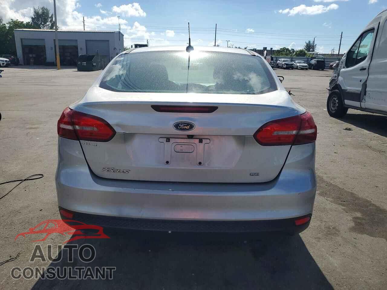 FORD FOCUS 2017 - 1FADP3F26HL264279