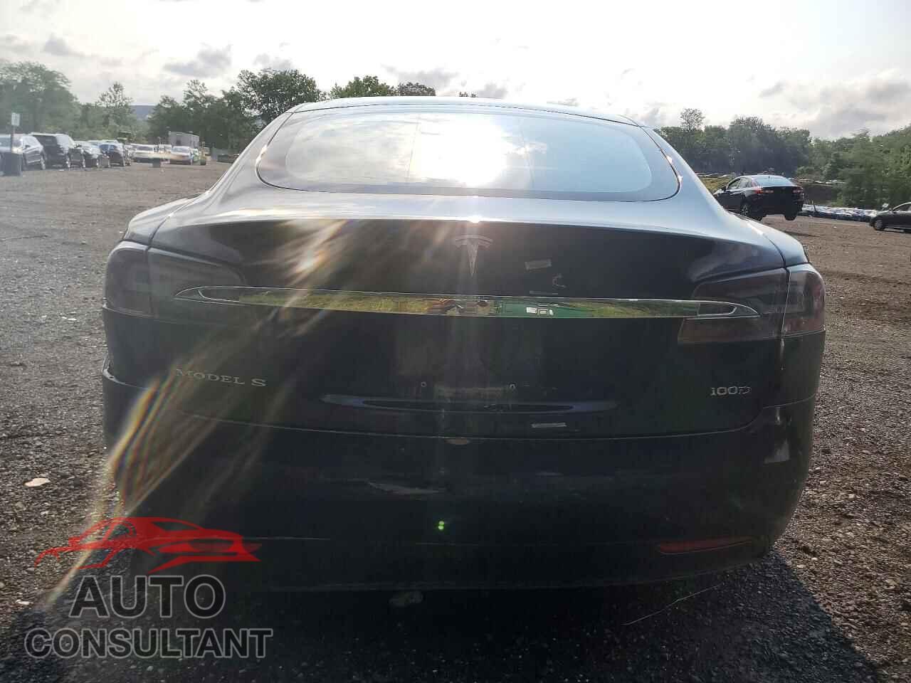 TESLA MODEL S 2018 - 5YJSA1E21JF287146
