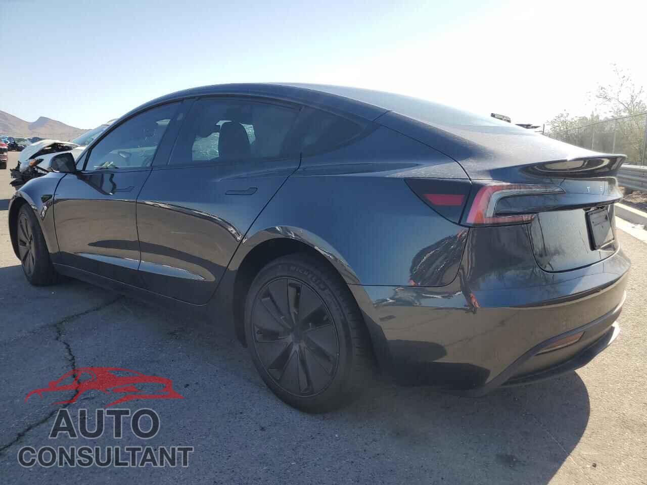 TESLA MODEL 3 2024 - 5YJ3E1EB9RF796776