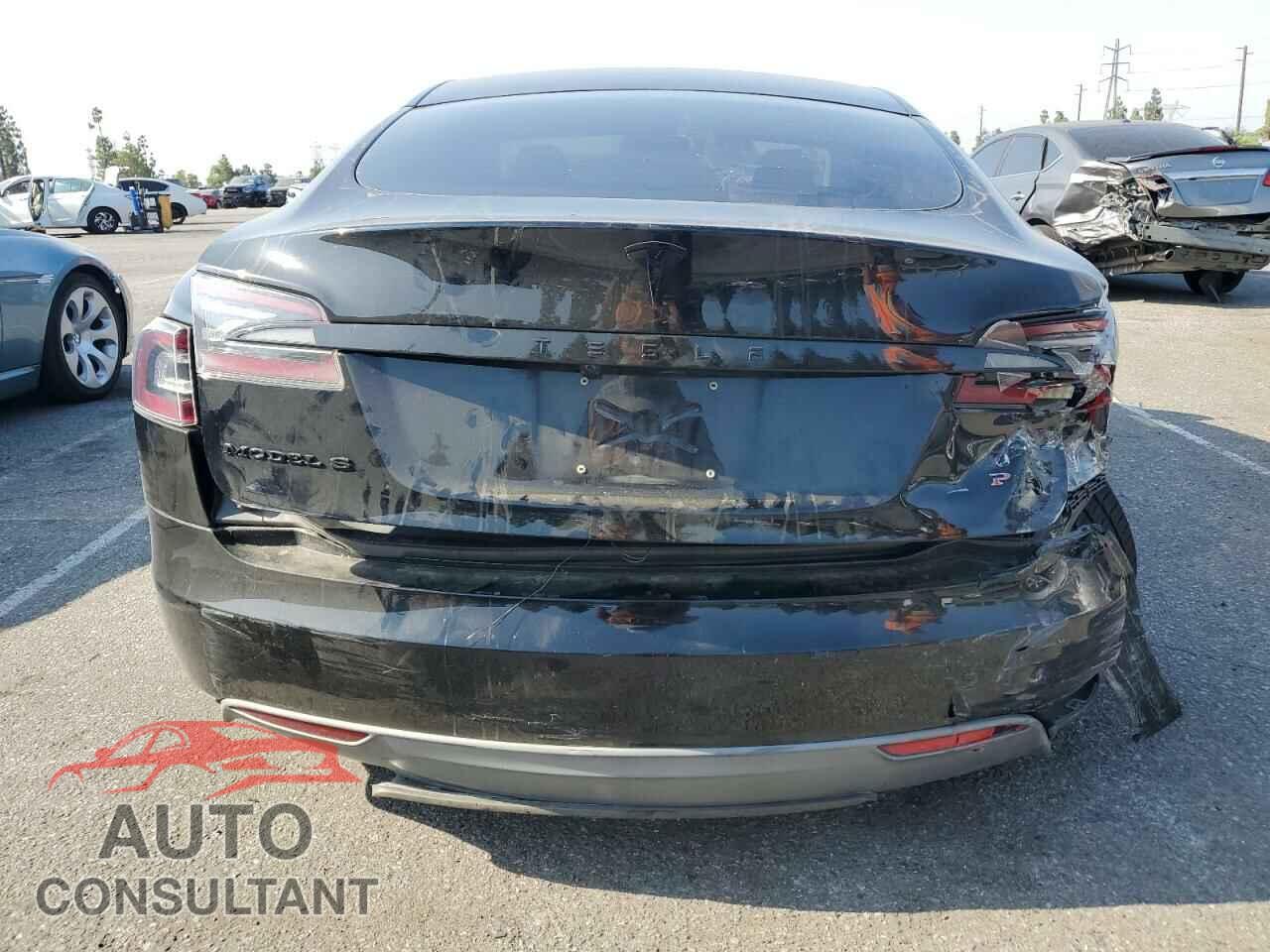 TESLA MODEL S 2013 - 5YJSA1CP6DFP27686