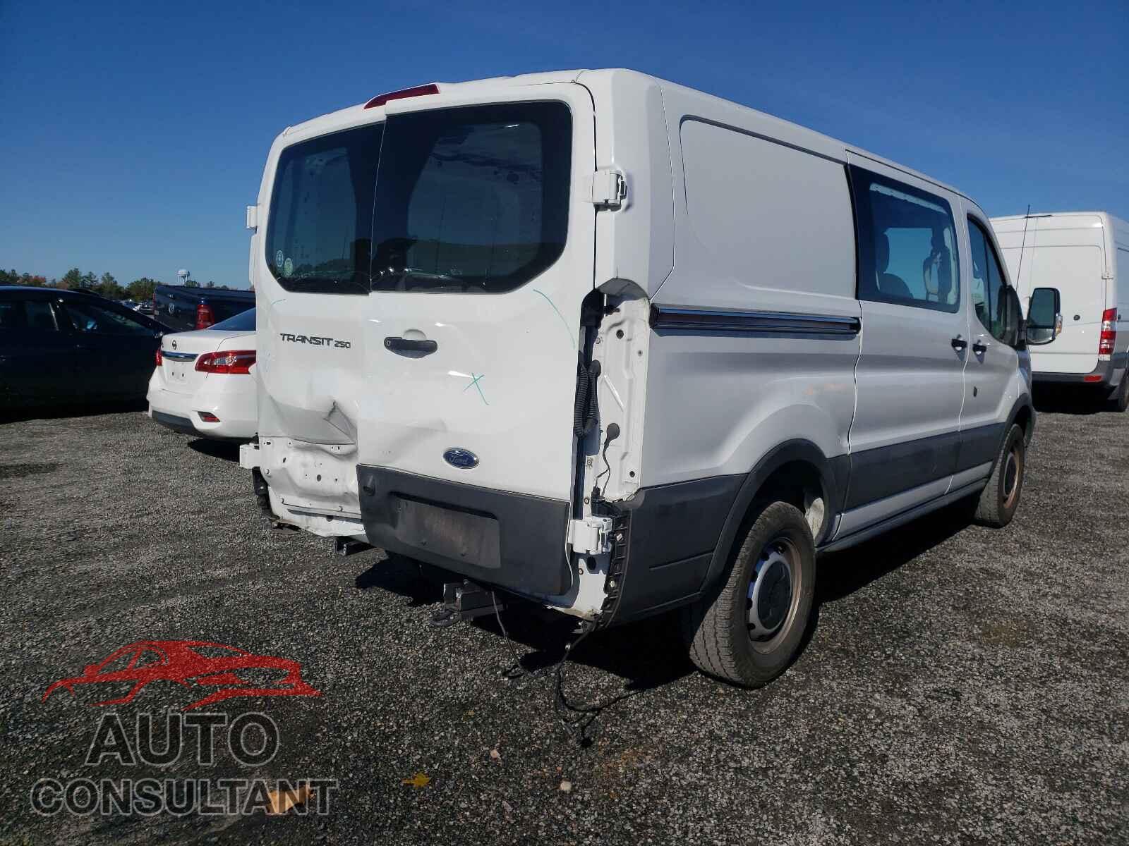 FORD TRANSIT CO 2019 - 1FTYR1YM8KKB45283