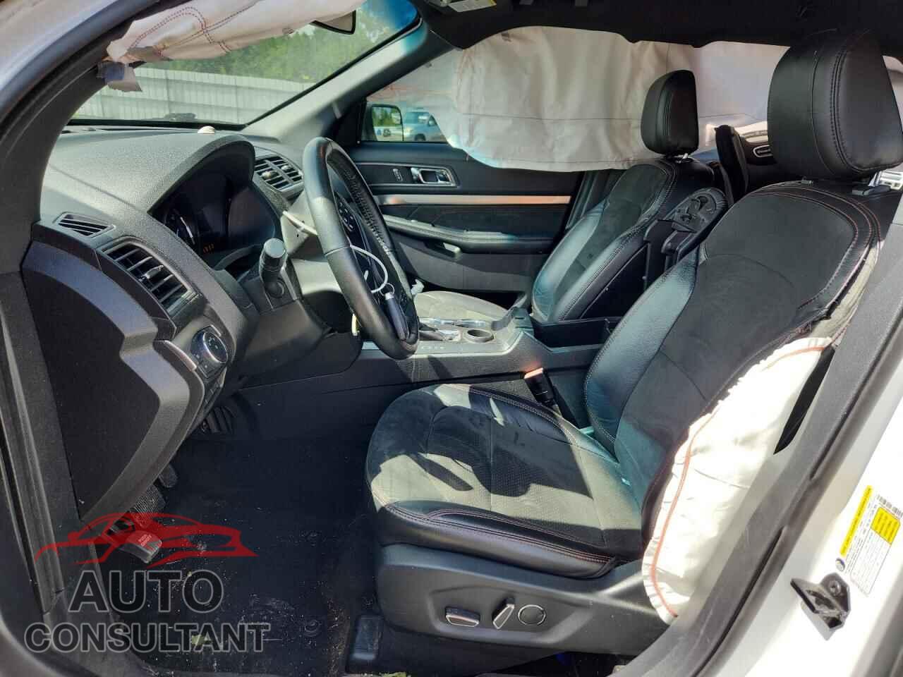 FORD EXPLORER 2018 - 1FM5K7D89JGB62688