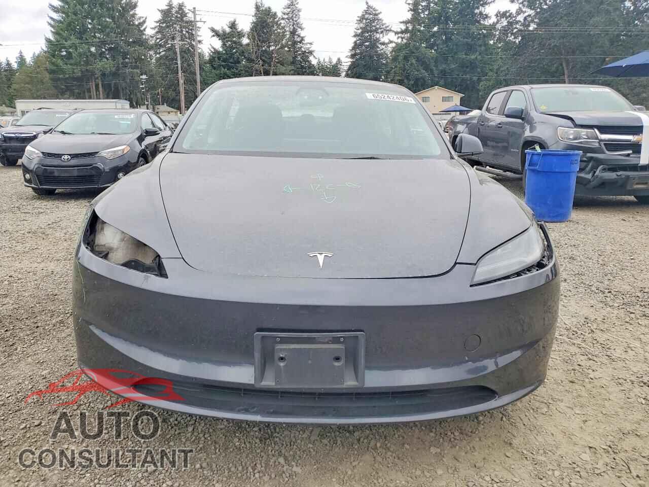TESLA MODEL 3 2024 - 5YJ3E1EA7RF725812