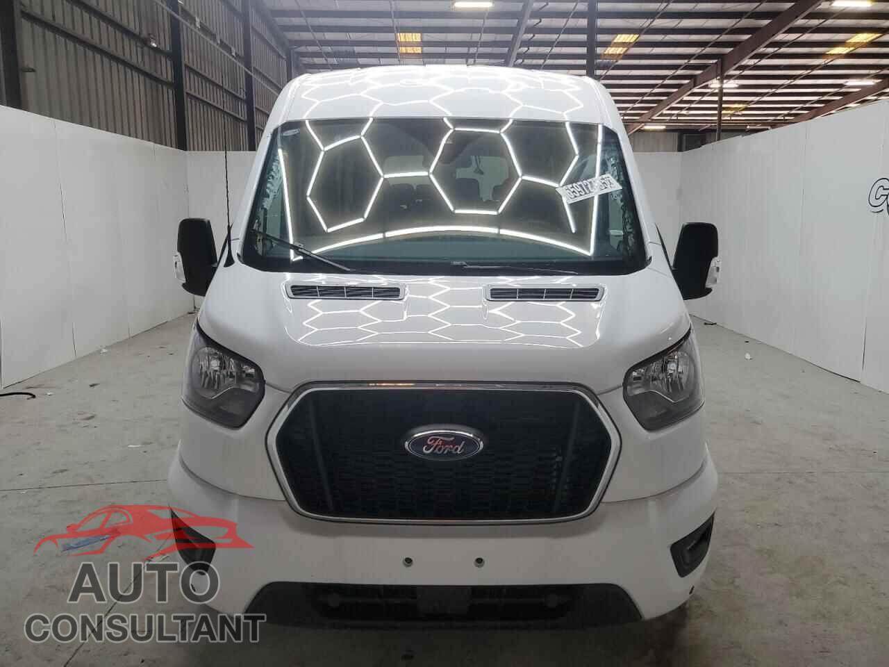 FORD TRANSIT 2024 - 1FBAX2C88RKA52009
