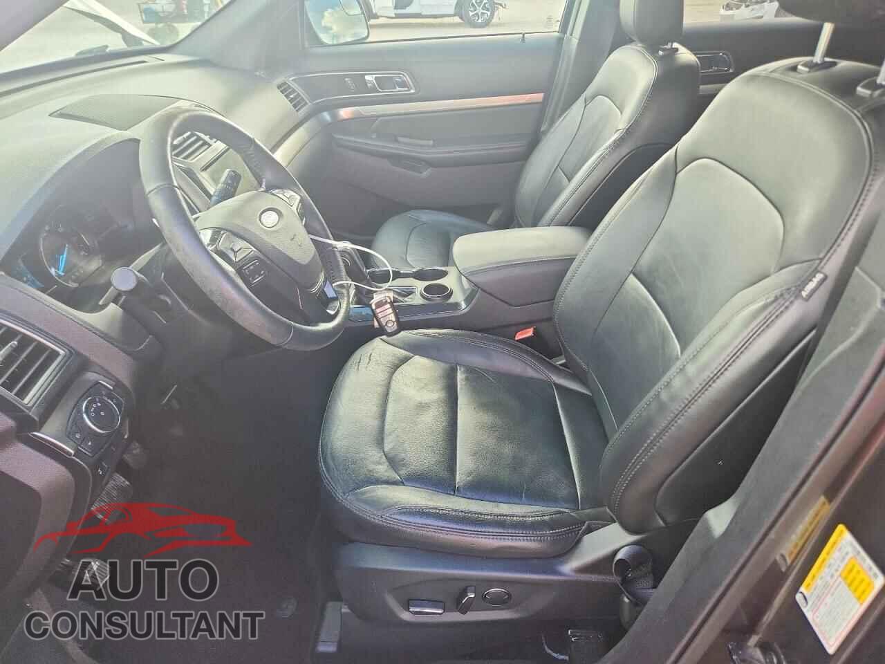FORD EXPLORER 2018 - 1FM5K7D88JGB26913