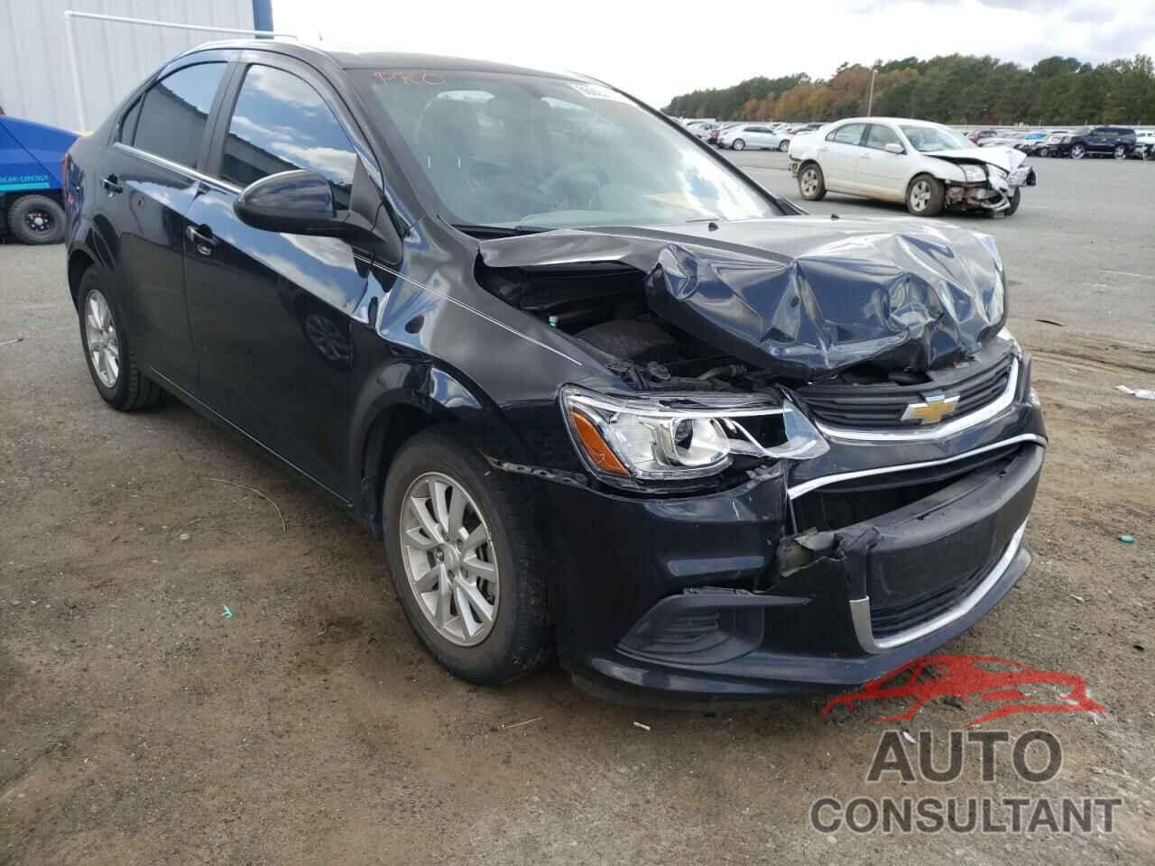 CHEVROLET SONIC 2017 - 1G1JD5SH7H4102823
