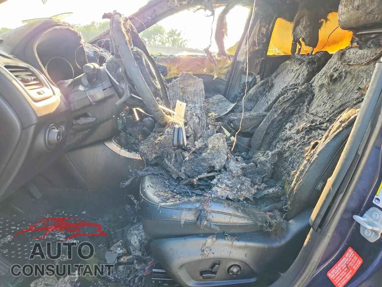 JEEP COMPASS 2019 - 3C4NJDBB8KT674895