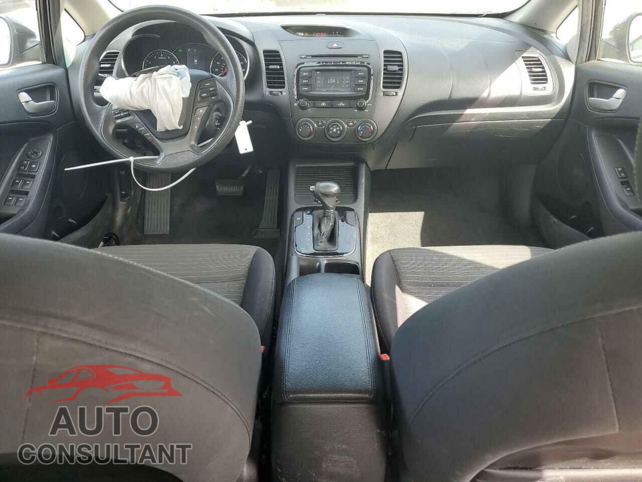 KIA FORTE 2017 - 3KPFL4A74HE074819