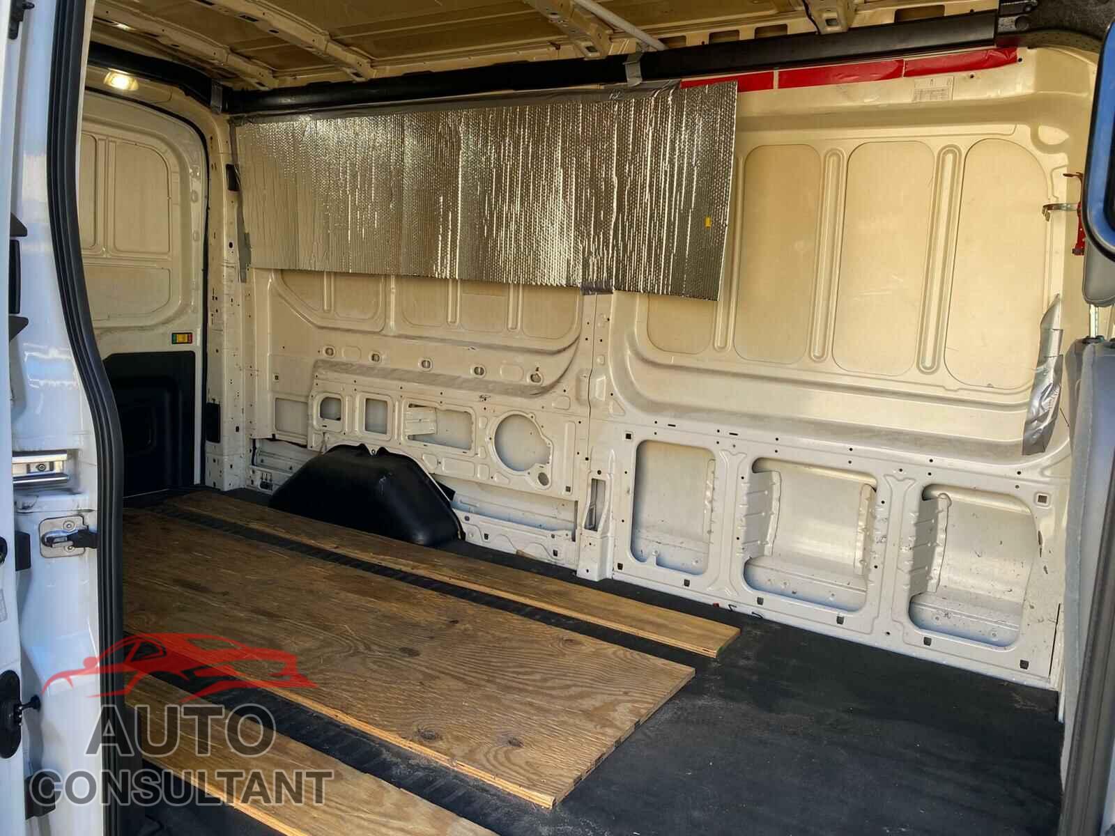 FORD TRANSIT CO 2018 - 1FTBW2CG4JKB27562