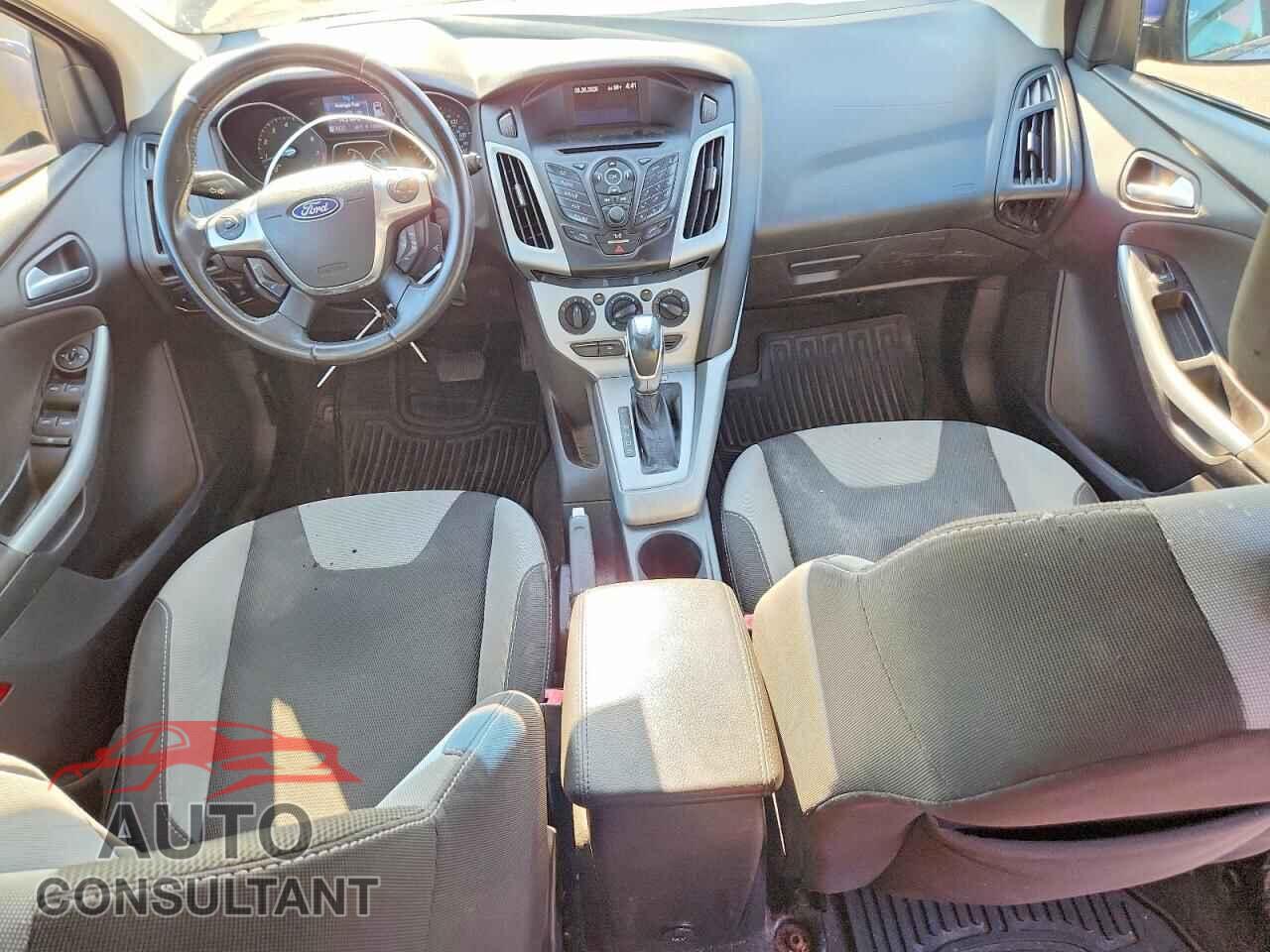 FORD FOCUS 2012 - 1FAHP3K21CL351782