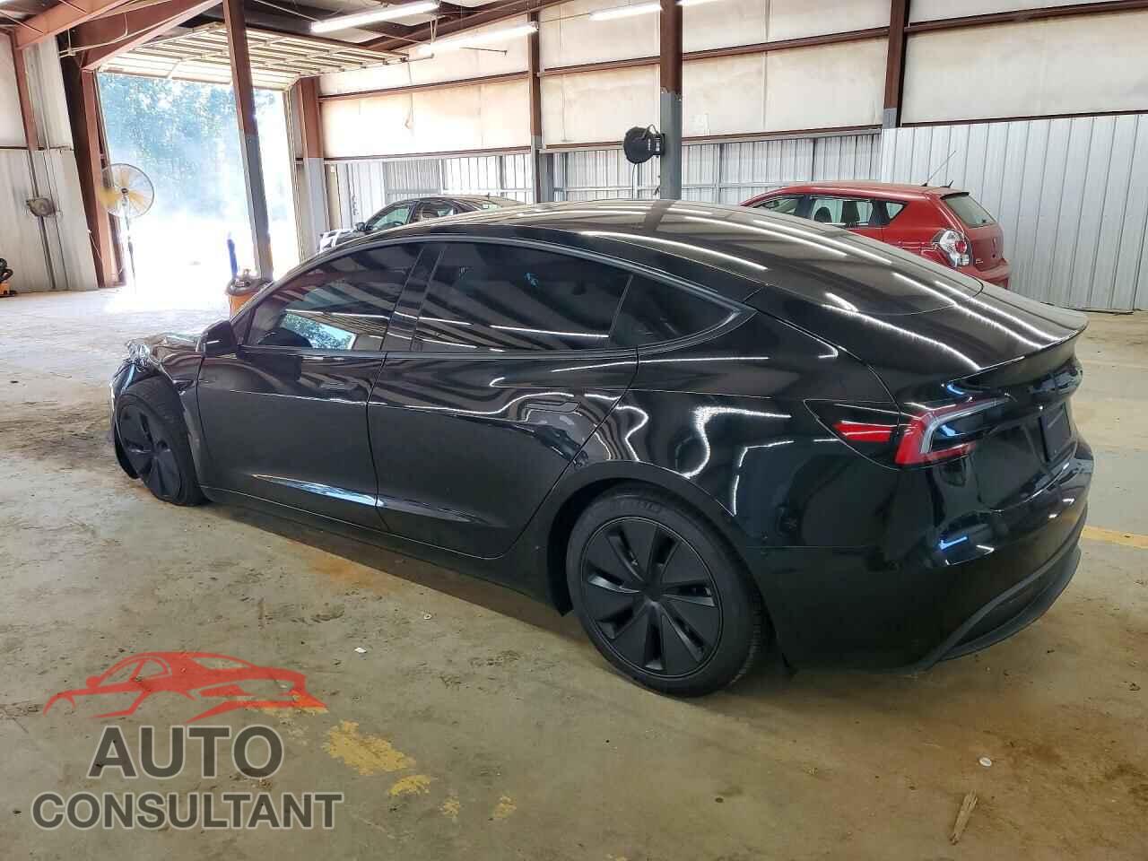 TESLA MODEL 3 2026 - 5YJ3E1EA1TF195845