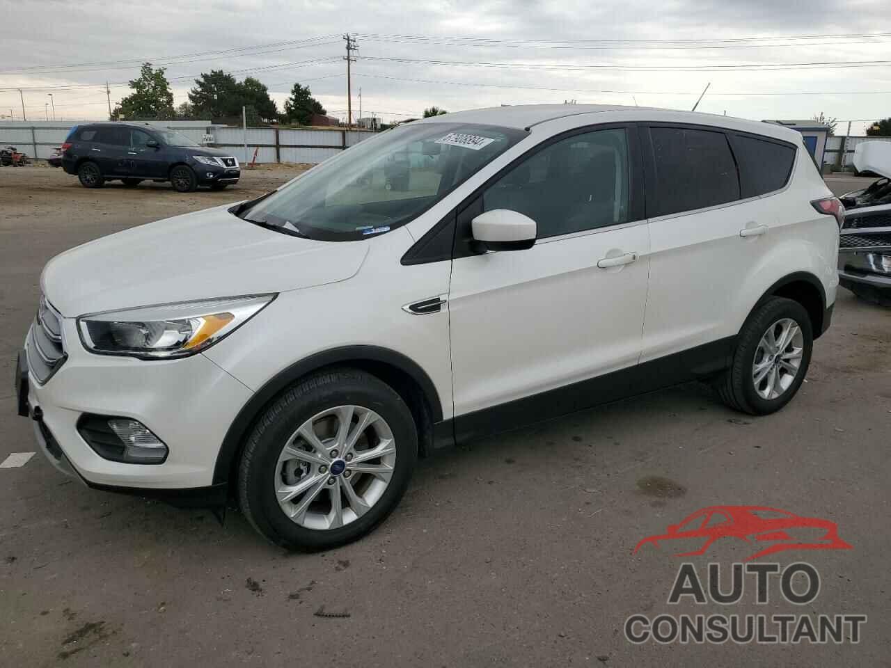 FORD ESCAPE 2017 - 1FMCU9GD8HUB15668