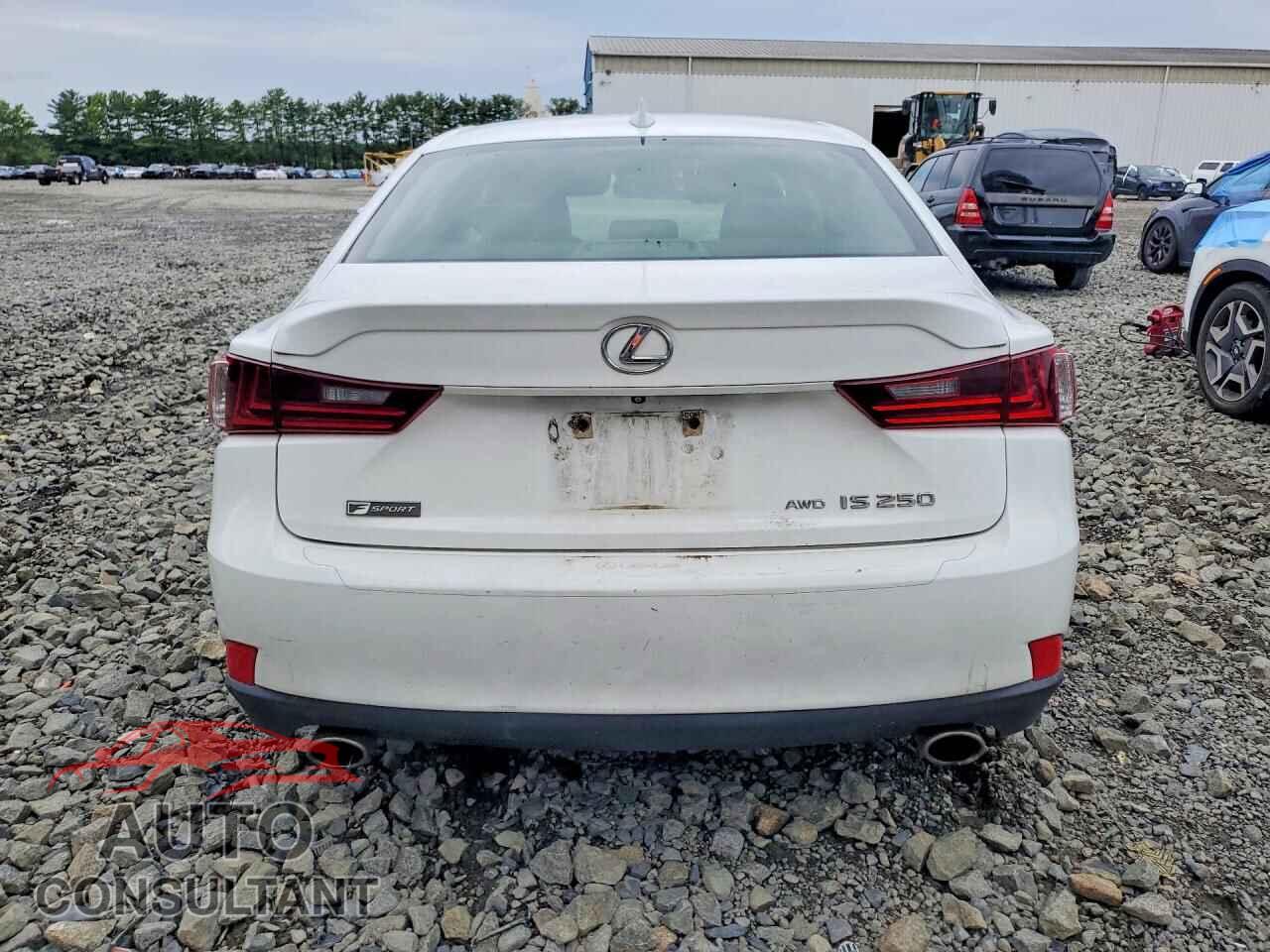 LEXUS IS 2015 - JTHCF1D21F5026873