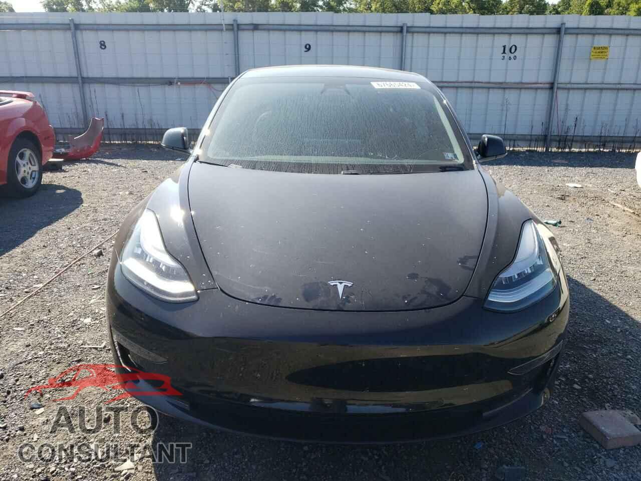 TESLA MODEL 3 2021 - 5YJ3E1EB7MF858748