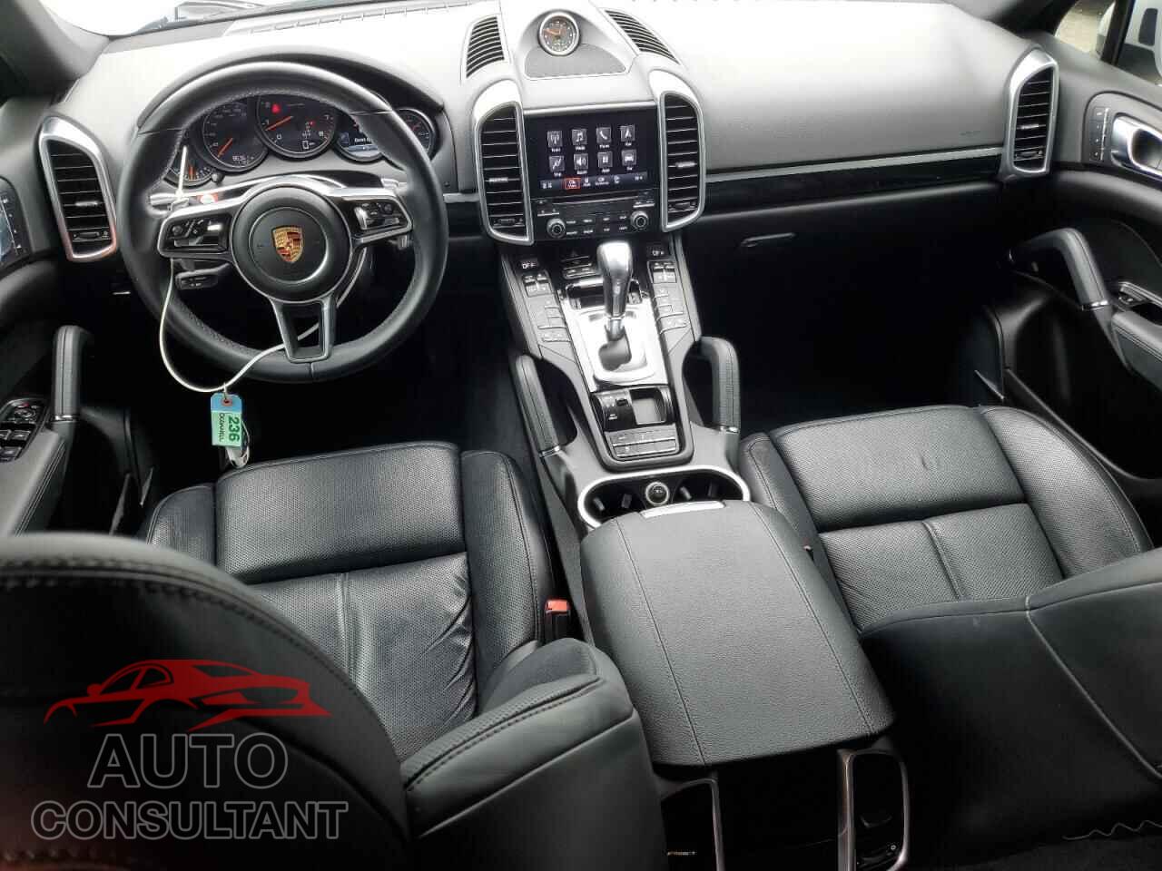 PORSCHE CAYENNE 2018 - WP1AA2A28JKA00006