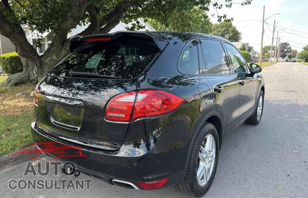 PORSCHE CAYENNE 2012 - WP1AB2A2XCLA48343
