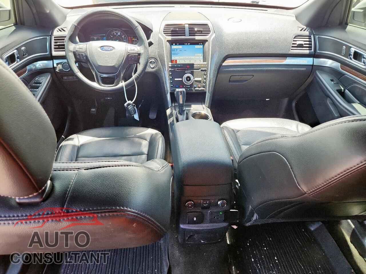FORD EXPLORER 2018 - 1FM5K7F89JGB54698