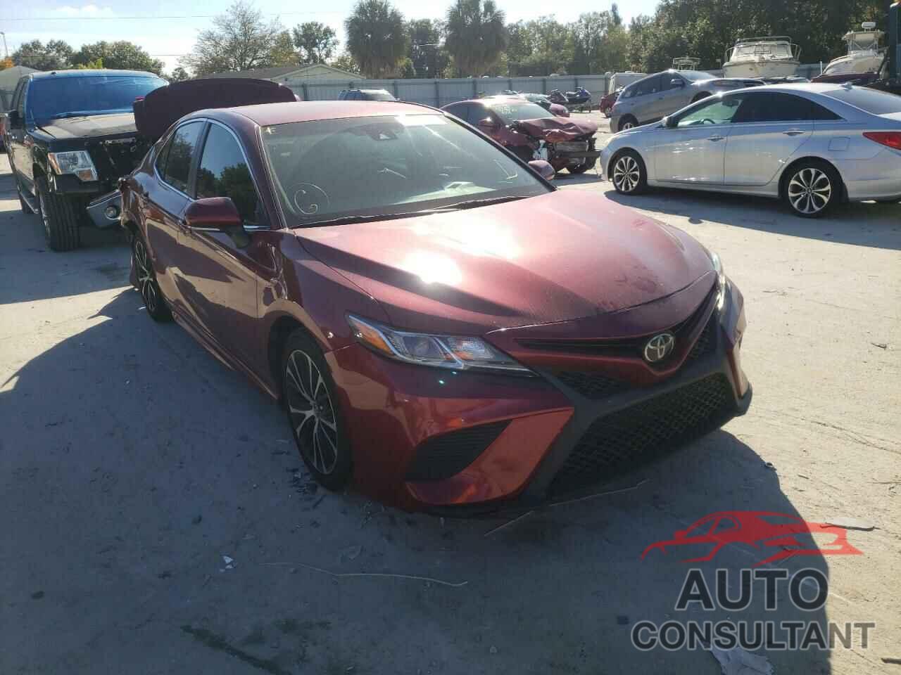 TOYOTA CAMRY 2018 - 4T1B11HK8JU659497