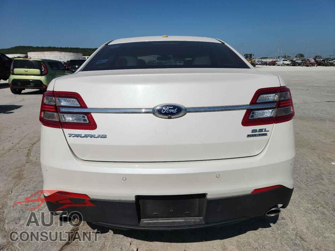 FORD TAURUS 2014 - 1FAHP2E84EG121417