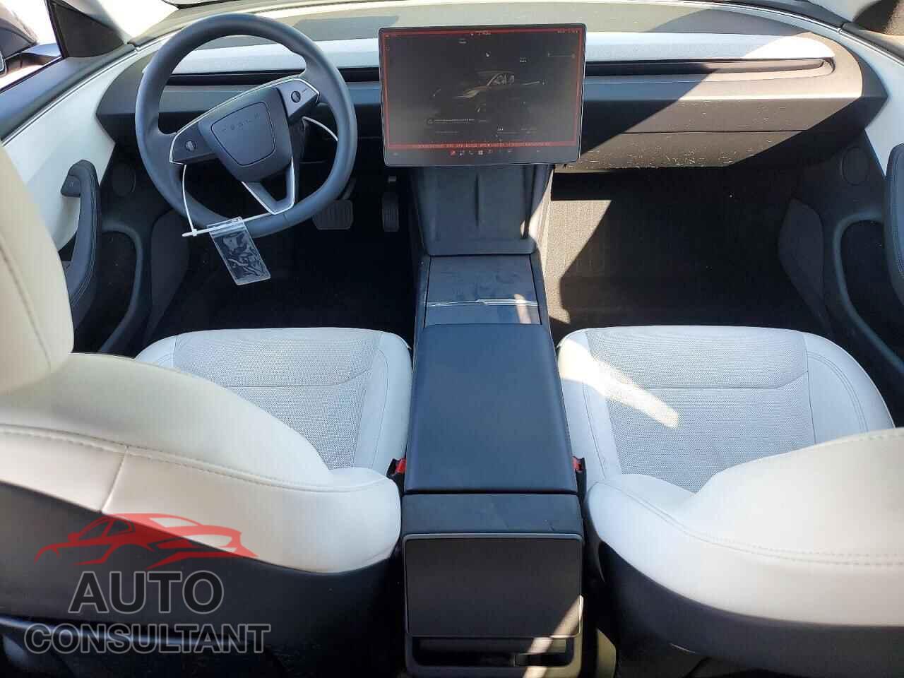 TESLA MODEL 3 2025 - 5YJ3E1EB6SF015637