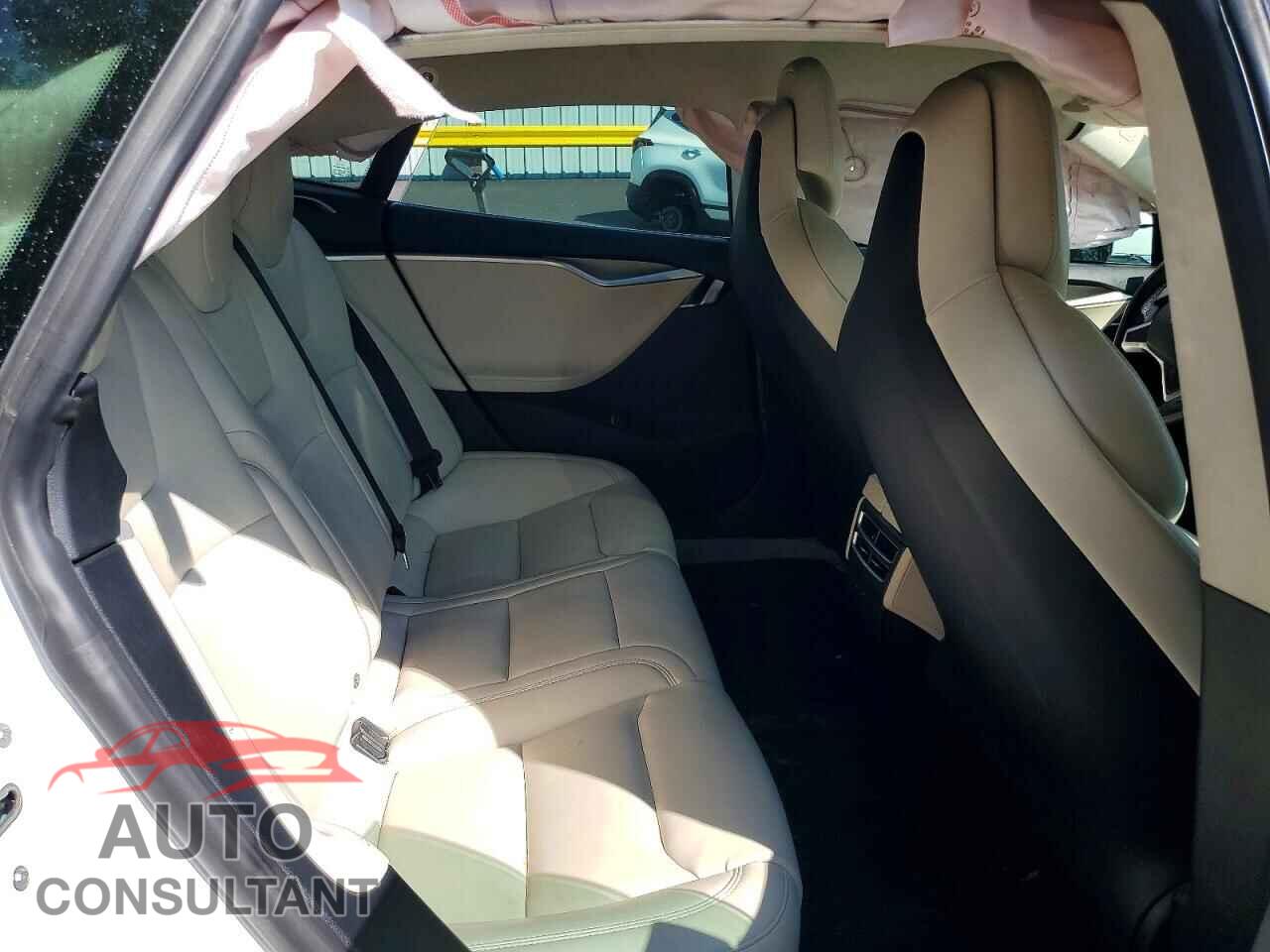 TESLA MODEL S 2018 - 5YJSA1E20JF244739