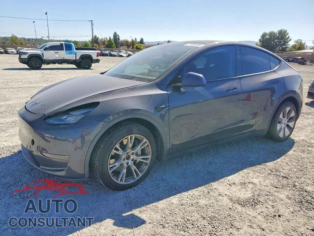 TESLA MODEL Y 2020 - 5YJYGDEE8LF054128