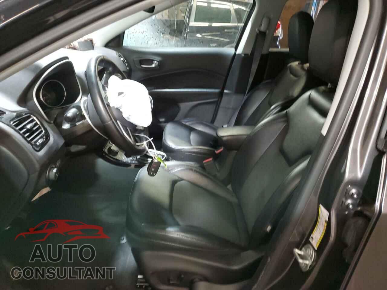 JEEP COMPASS 2018 - 3C4NJDBB7JT434235