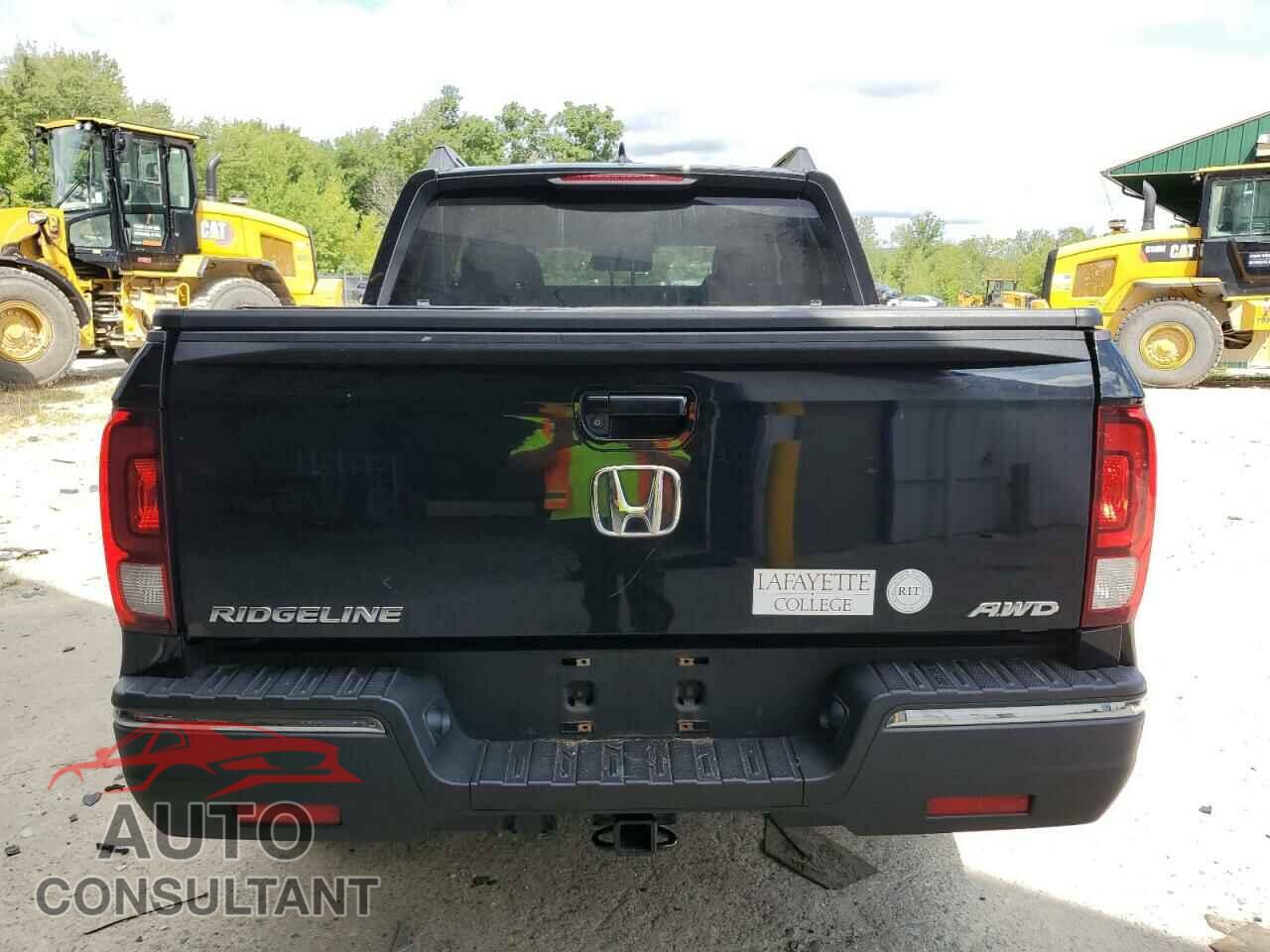 HONDA RIDGELINE 2017 - 5FPYK3F6XHB024806