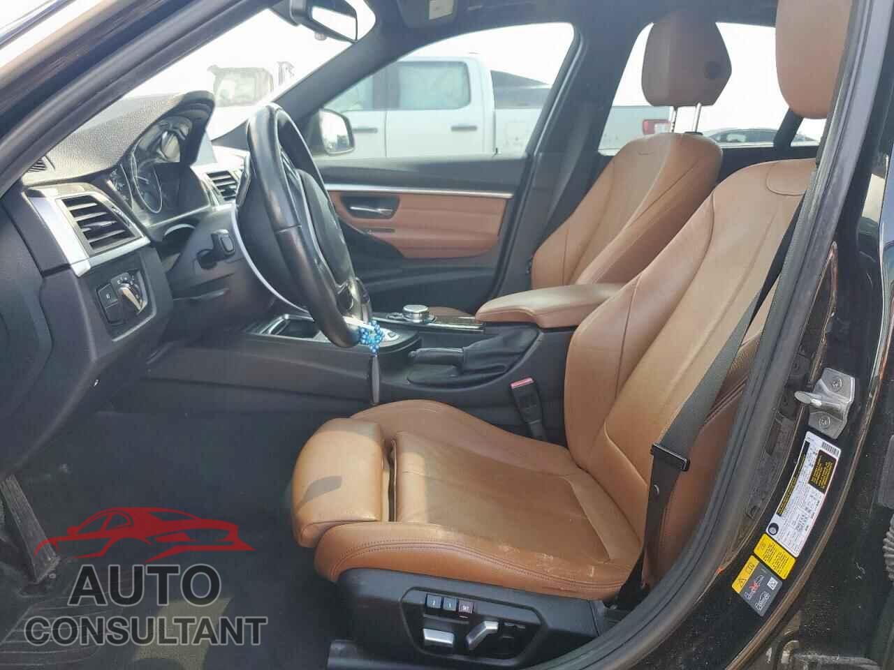 BMW 3 SERIES 2017 - WBA8E1C54HK479988