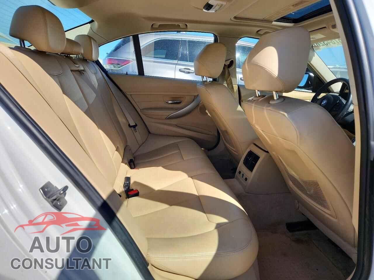 BMW 3 SERIES 2013 - WBA3B5G53DNS03668