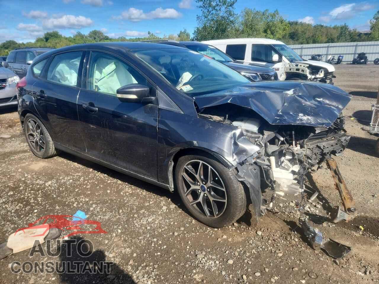 FORD FOCUS 2017 - 1FADP3M28HL330334