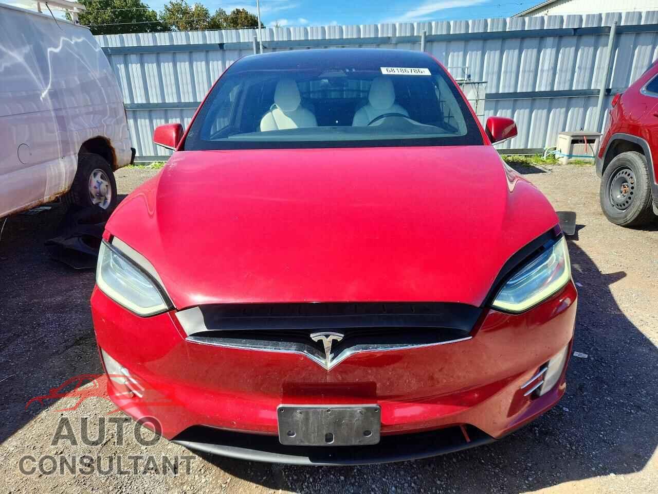 TESLA MODEL X 2016 - 5YJXCBE27GF028904