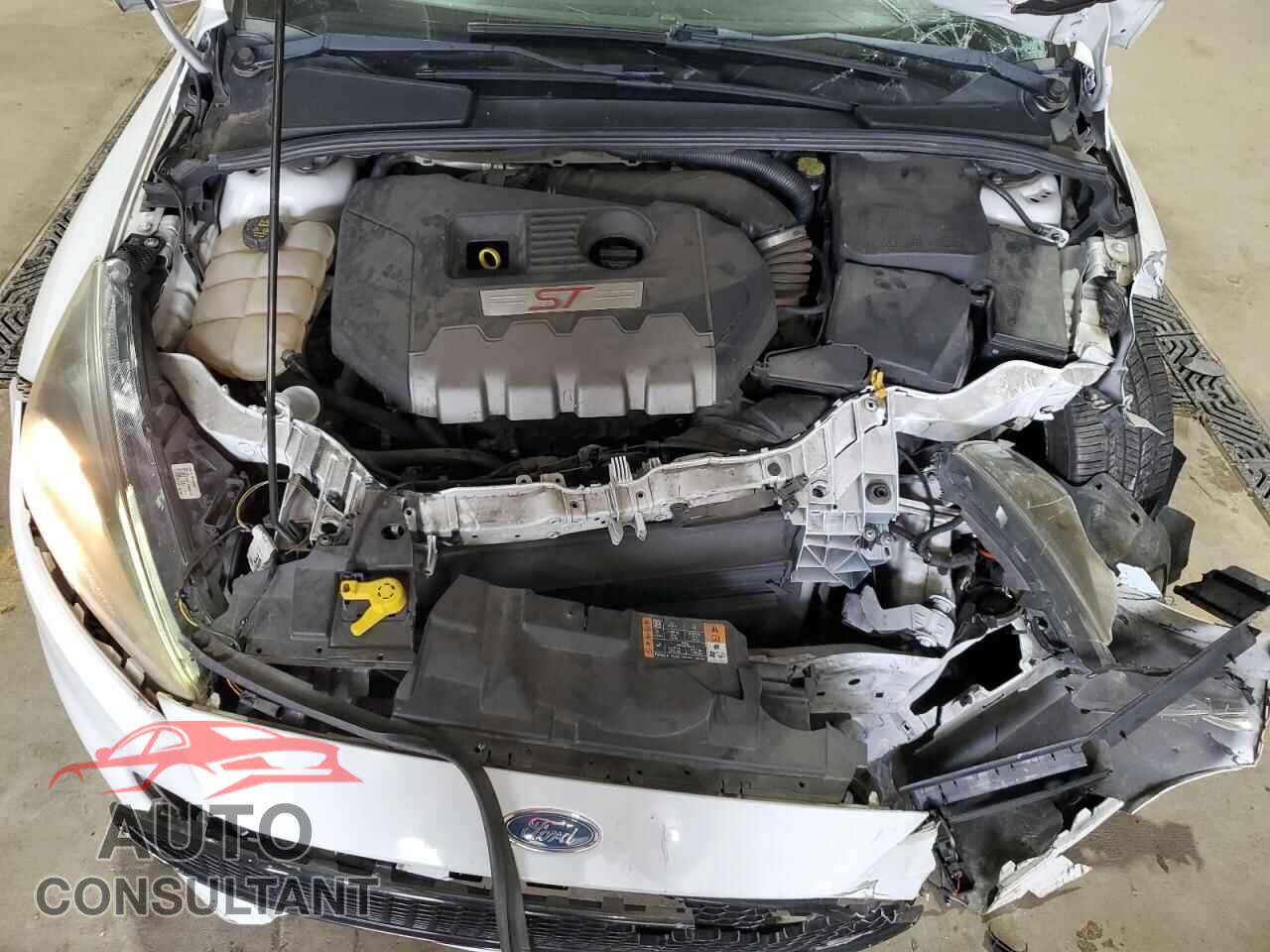 FORD FOCUS 2017 - 1FADP3L90HL228945