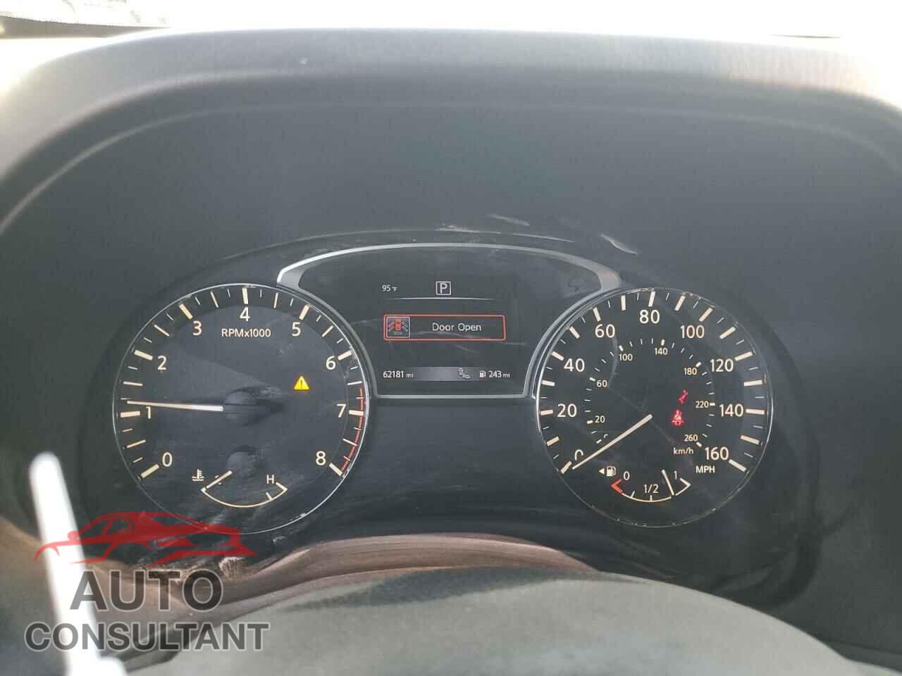 NISSAN PATHFINDER 2016 - 5N1AR2MN3GC627436