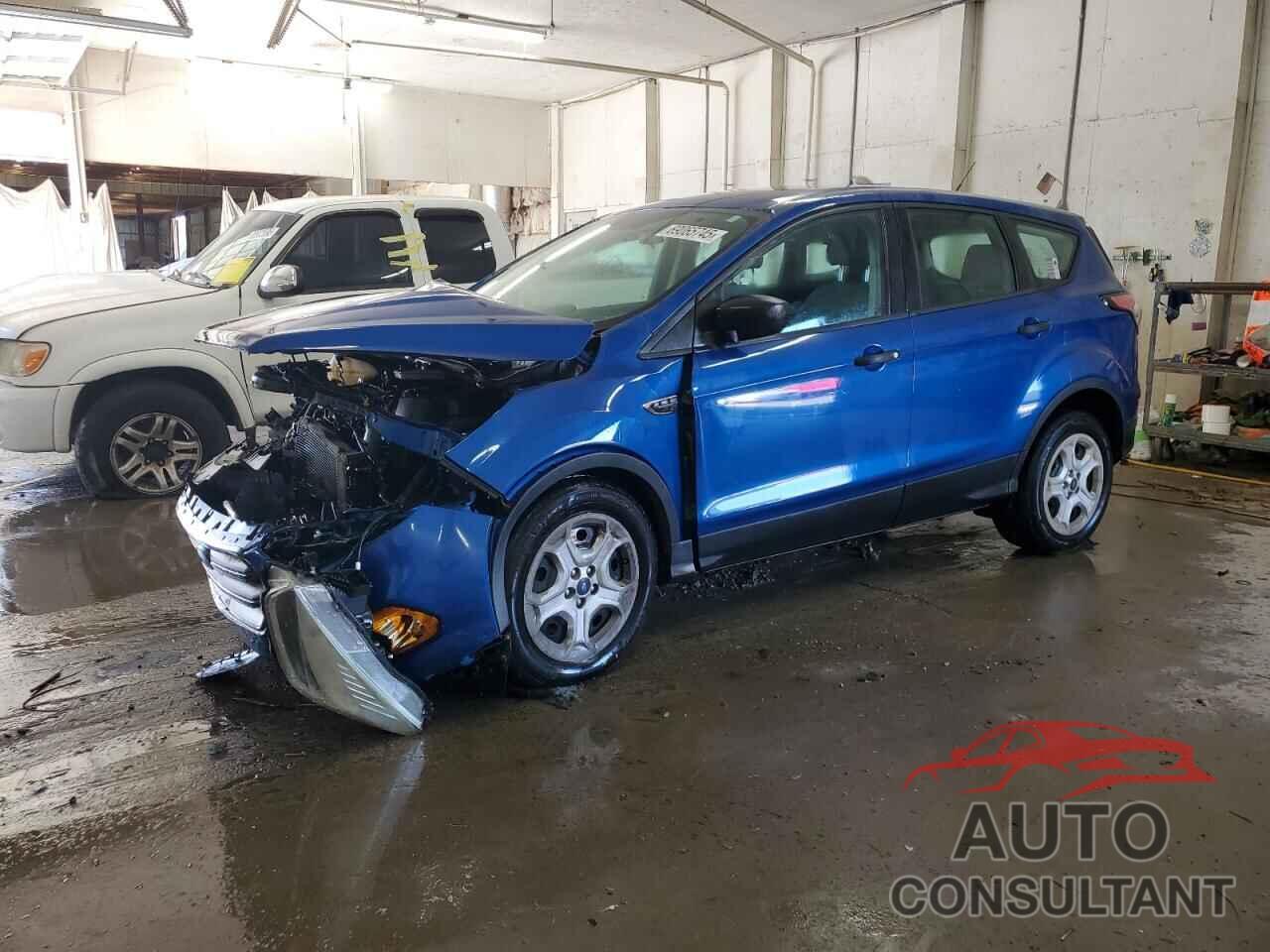 FORD ESCAPE 2017 - 1FMCU0F76HUB72927