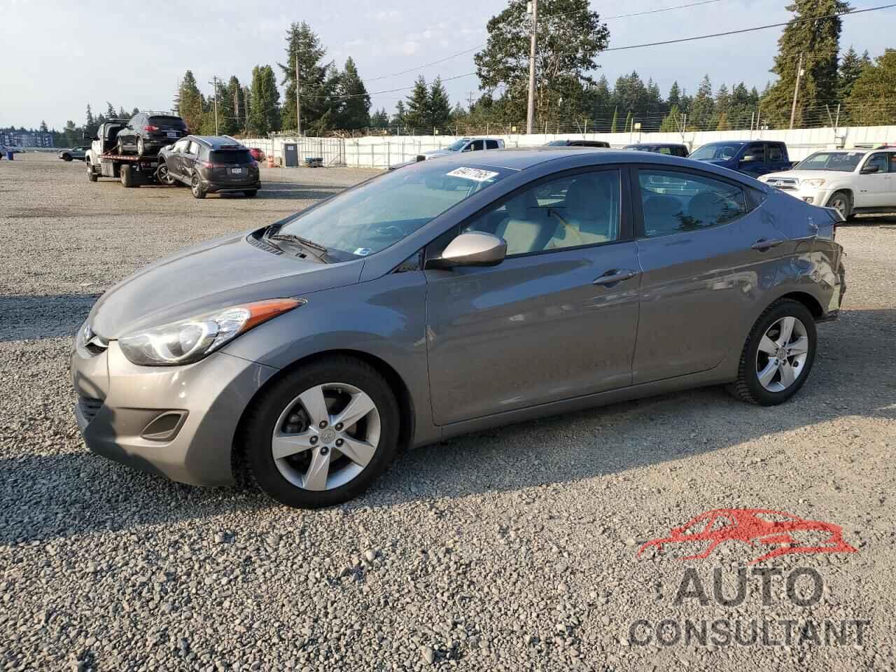 HYUNDAI ELANTRA 2013 - 5NPDH4AE9DH375325