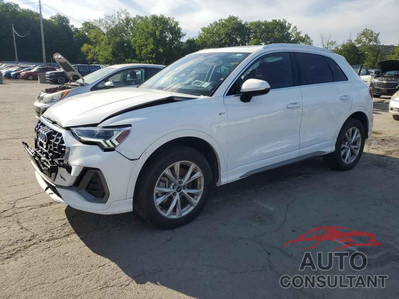 AUDI Q3 2023 - WA1DECF32P1107622