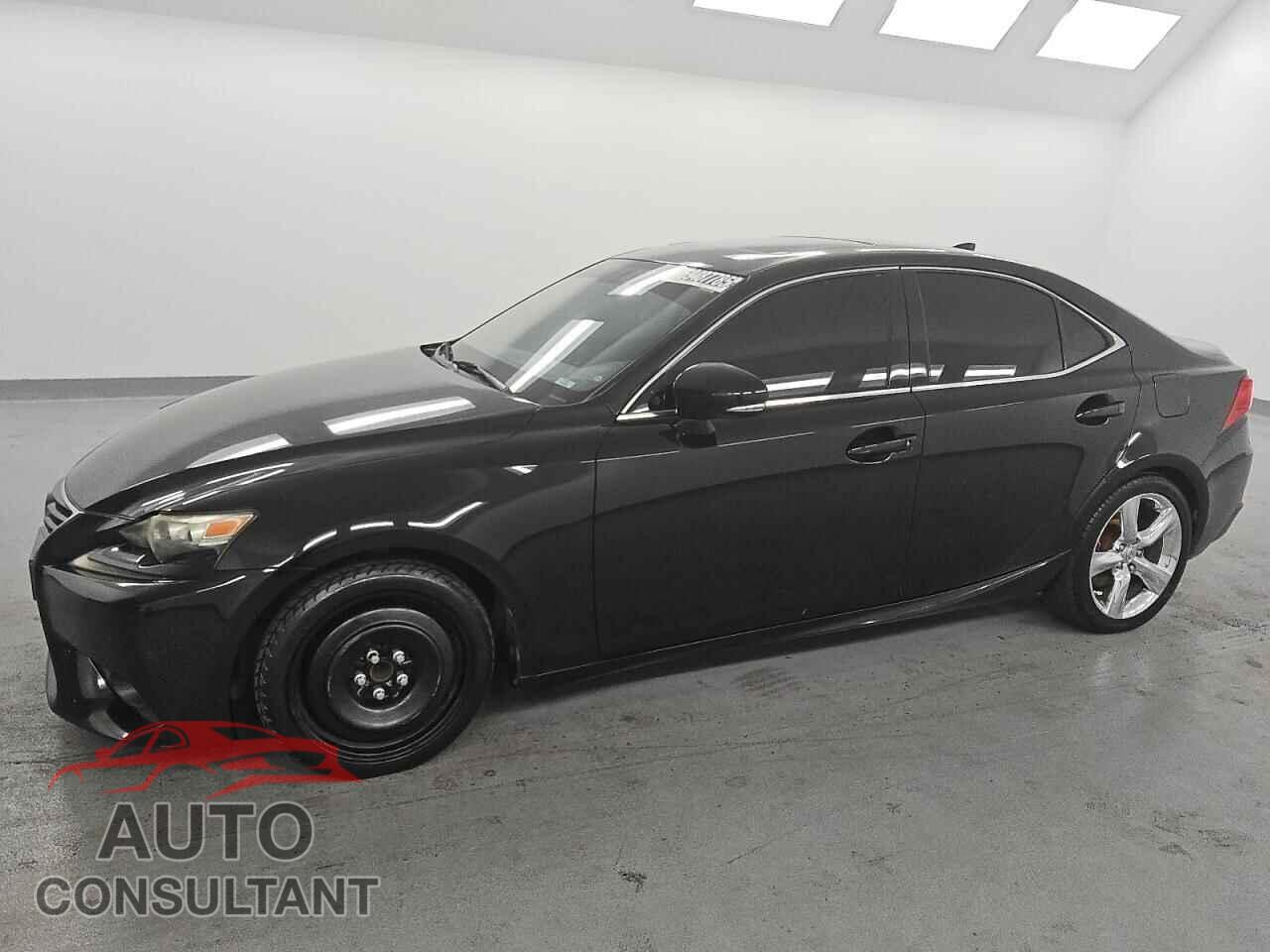 LEXUS IS 2014 - JTHBE1D20E5003372