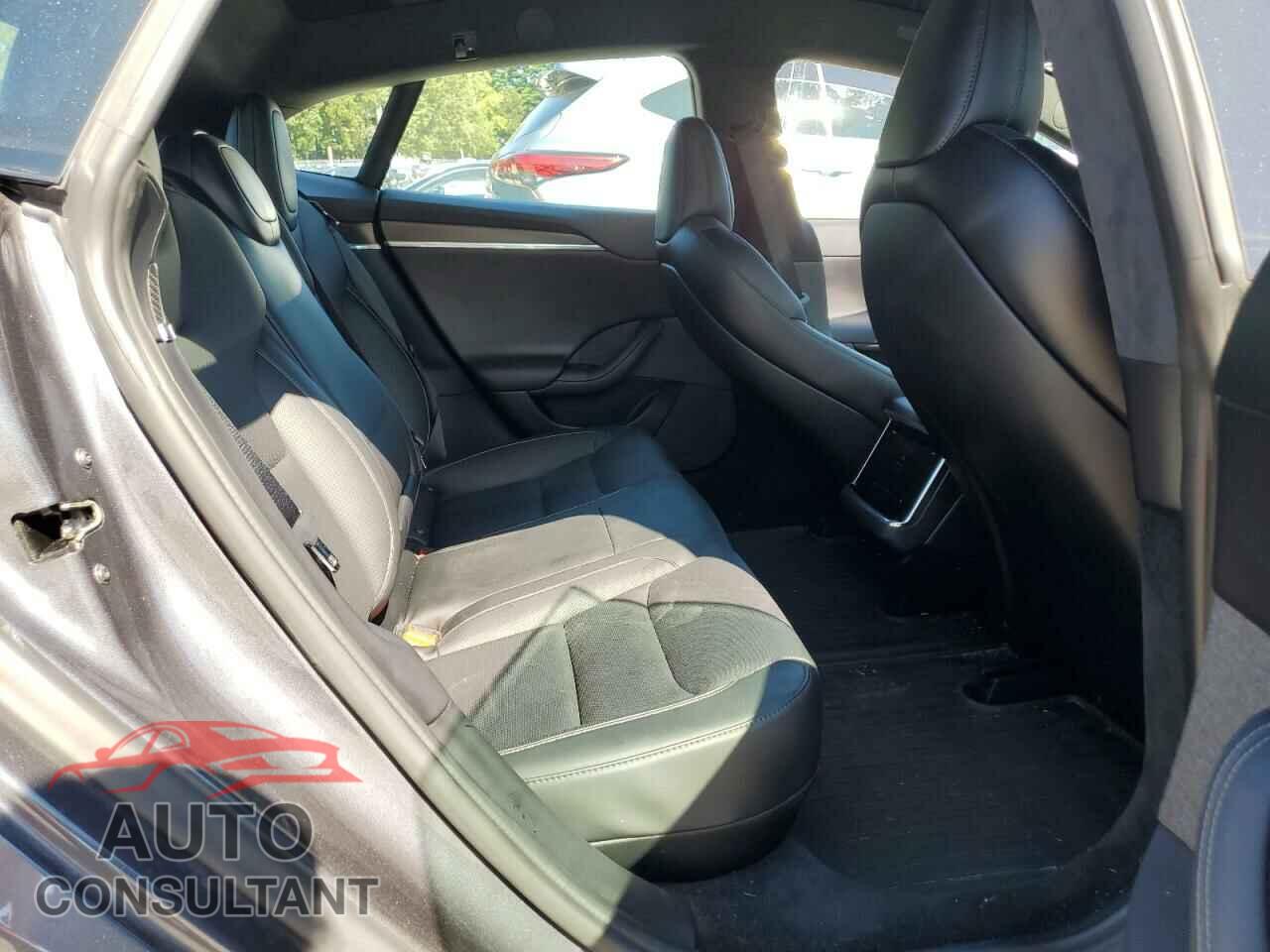 TESLA MODEL S 2021 - 5YJSA1E61MF440325