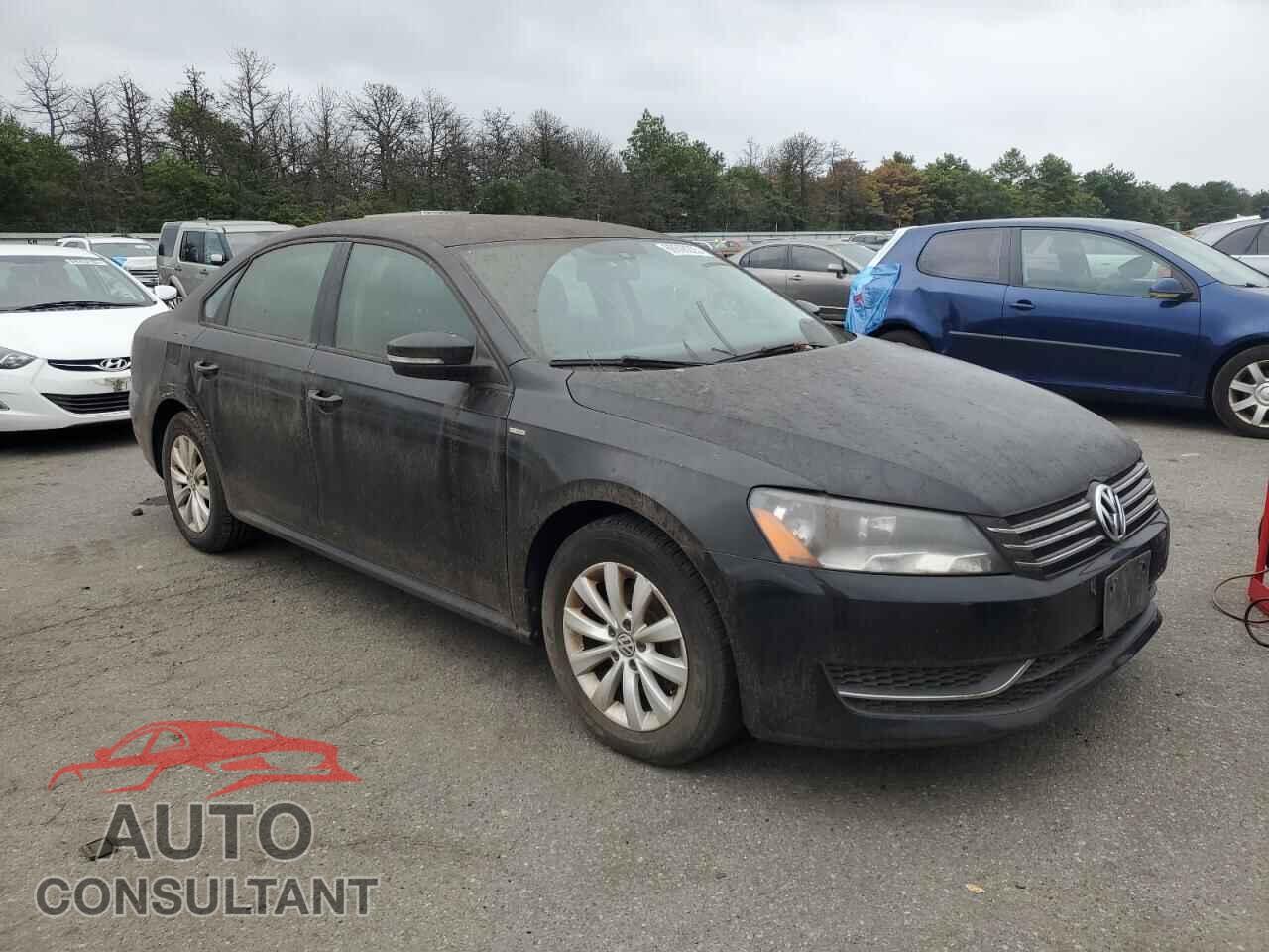 VOLKSWAGEN PASSAT 2013 - 1VWAP7A33DC142393