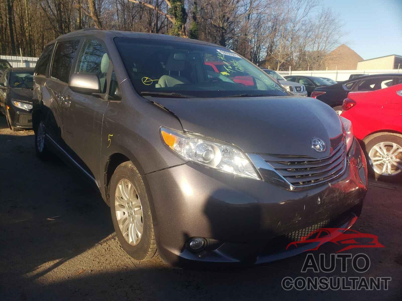 TOYOTA SIENNA 2017 - 5TDYZ3DC2HS766626