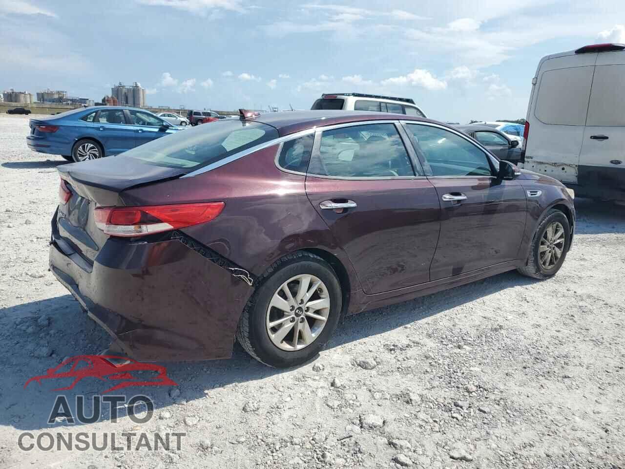 KIA OPTIMA 2017 - 5XXGT4L37HG164357