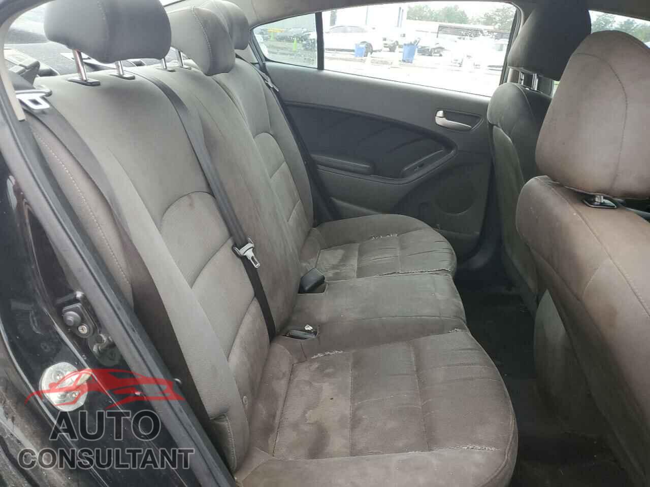 KIA FORTE 2017 - 3KPFK4A74HE039717