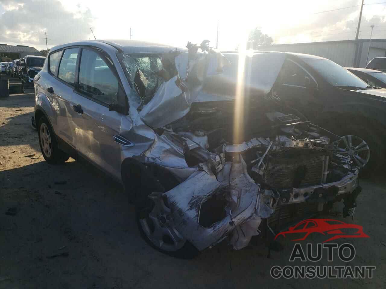 FORD ESCAPE 2018 - 1FMCU0F72JUA27048