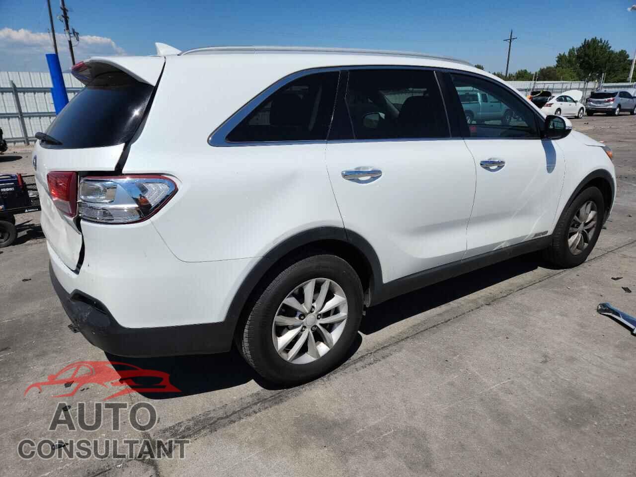 KIA SORENTO 2017 - 5XYPGDA53HG220203